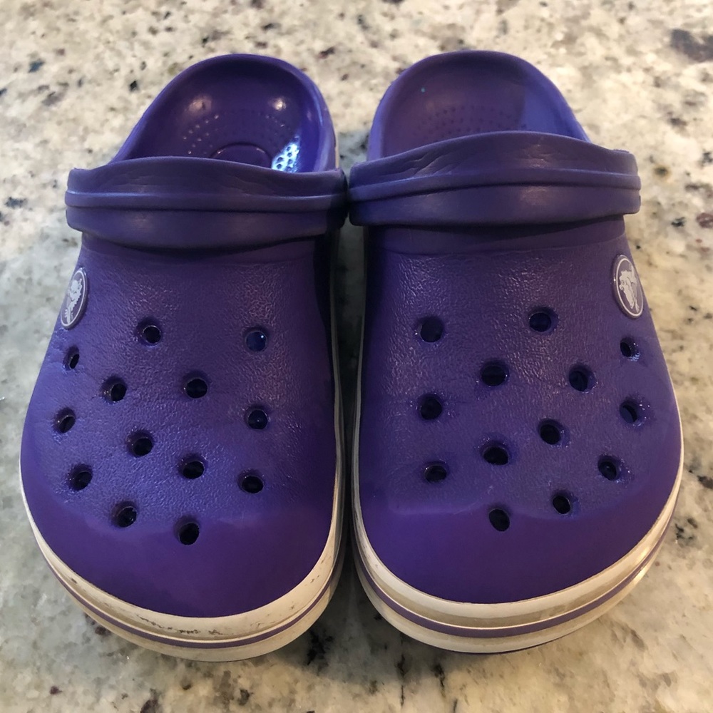 Purple crocs 10/11 toddler